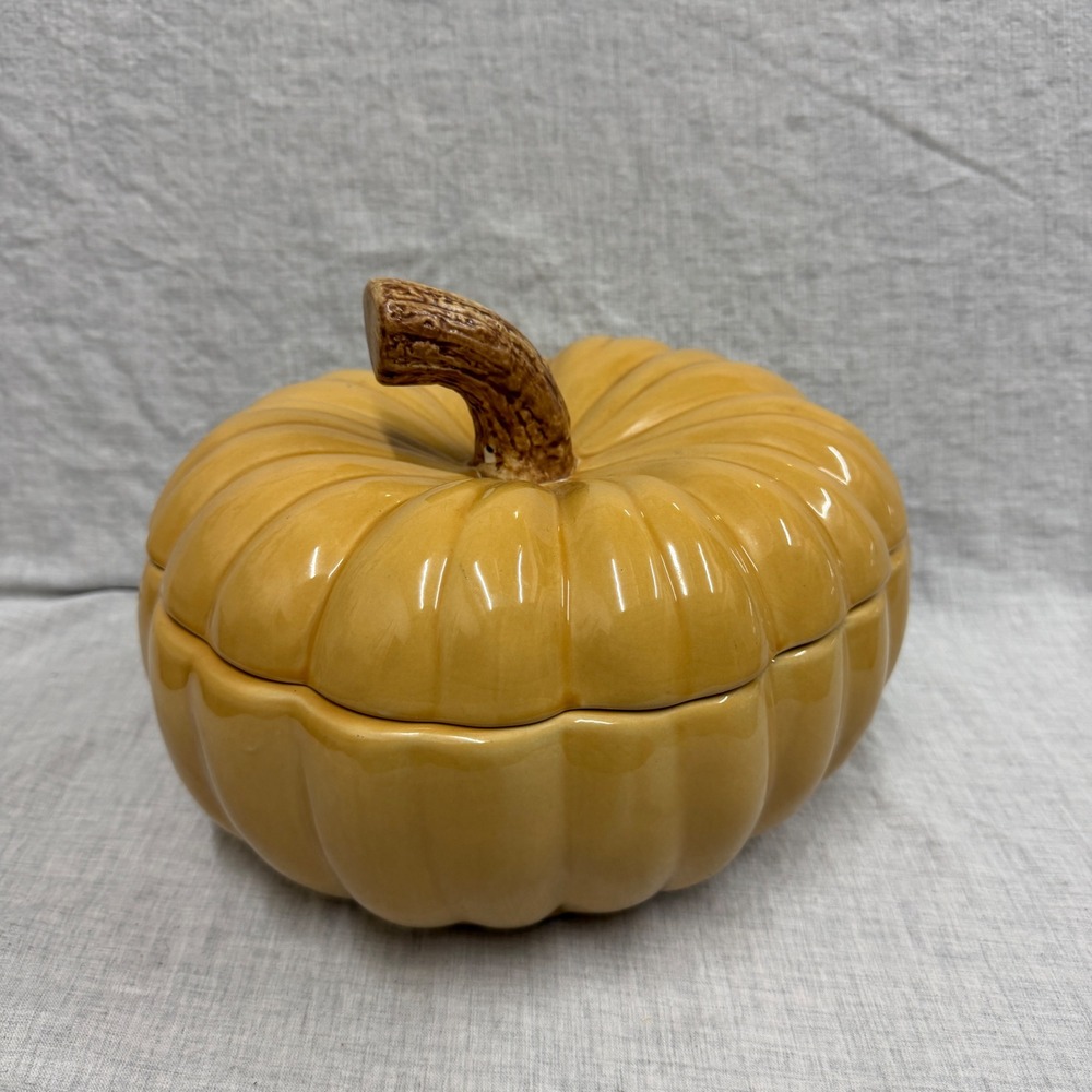 Williams Sonoma Pumpkin Tureen Yellow Ceramic Lidded Serving Bowl Fall Decor
